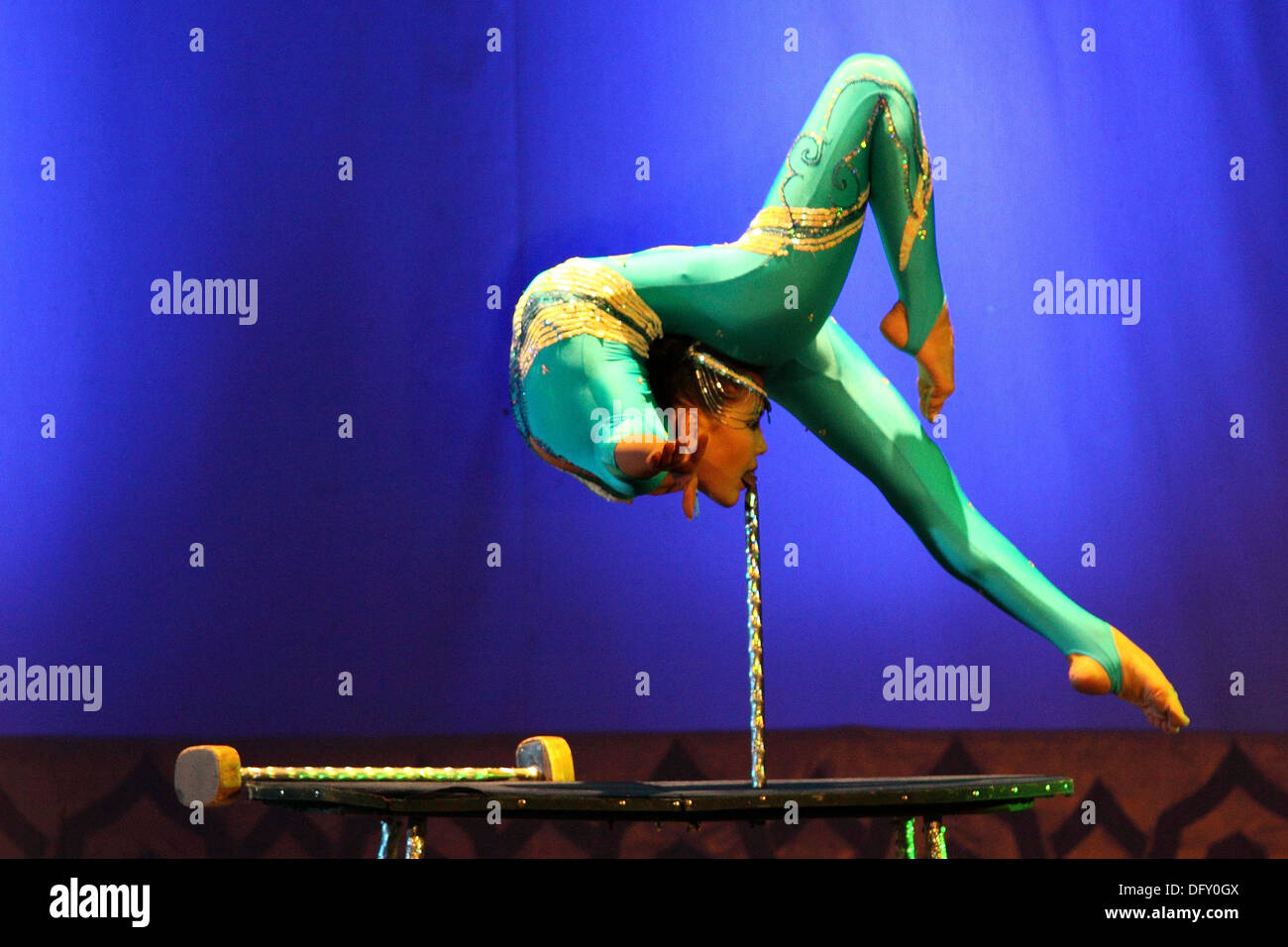 Tradizionale danza e canto ad Ulaan Baatar Mongolia Foto Stock