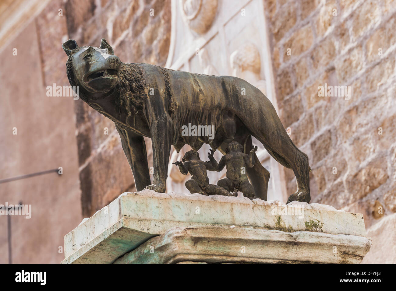 La statua di Lupo Capitolino (Lupa Capitolina) è un carattere di lupo. Il lupo è allattare Romolo e Remo, Roma, Italia, Europa Foto Stock