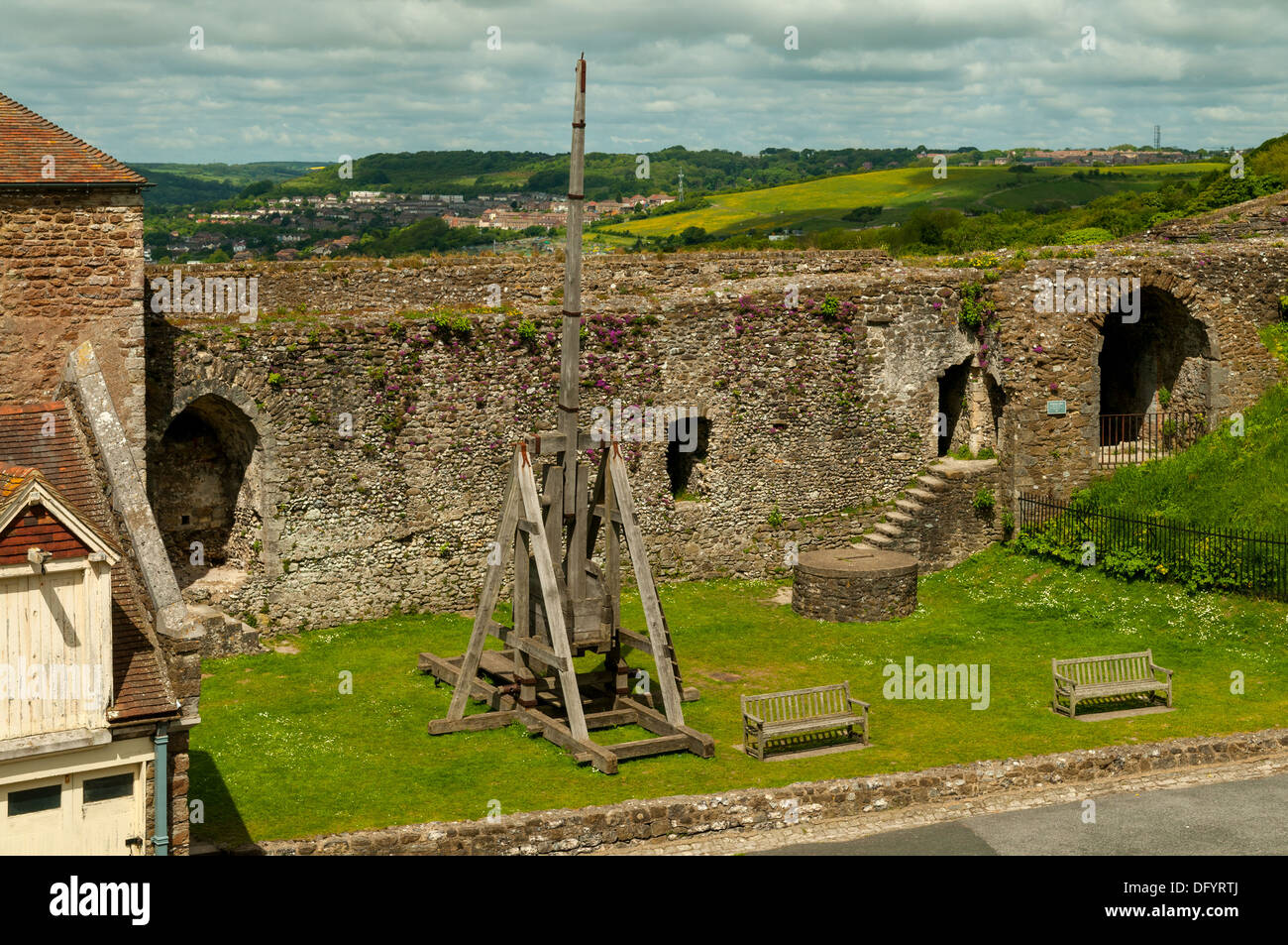 Trebuchet presso il castello di Dover, Dover, Kent, Inghilterra Foto Stock