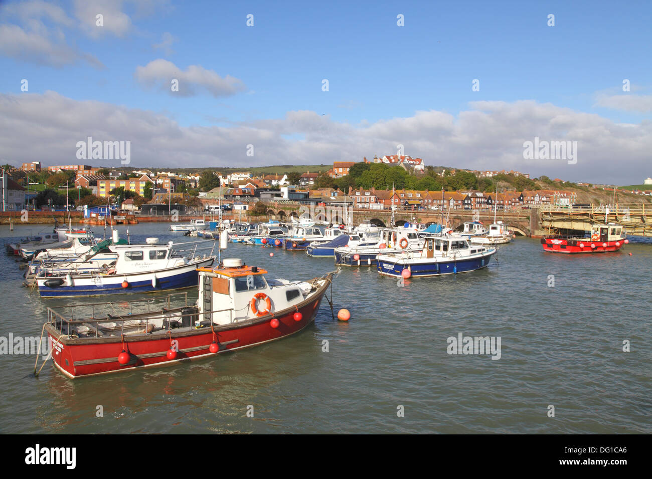 Barche da pesca nel porto di Folkestone Kent England Regno Unito Foto Stock