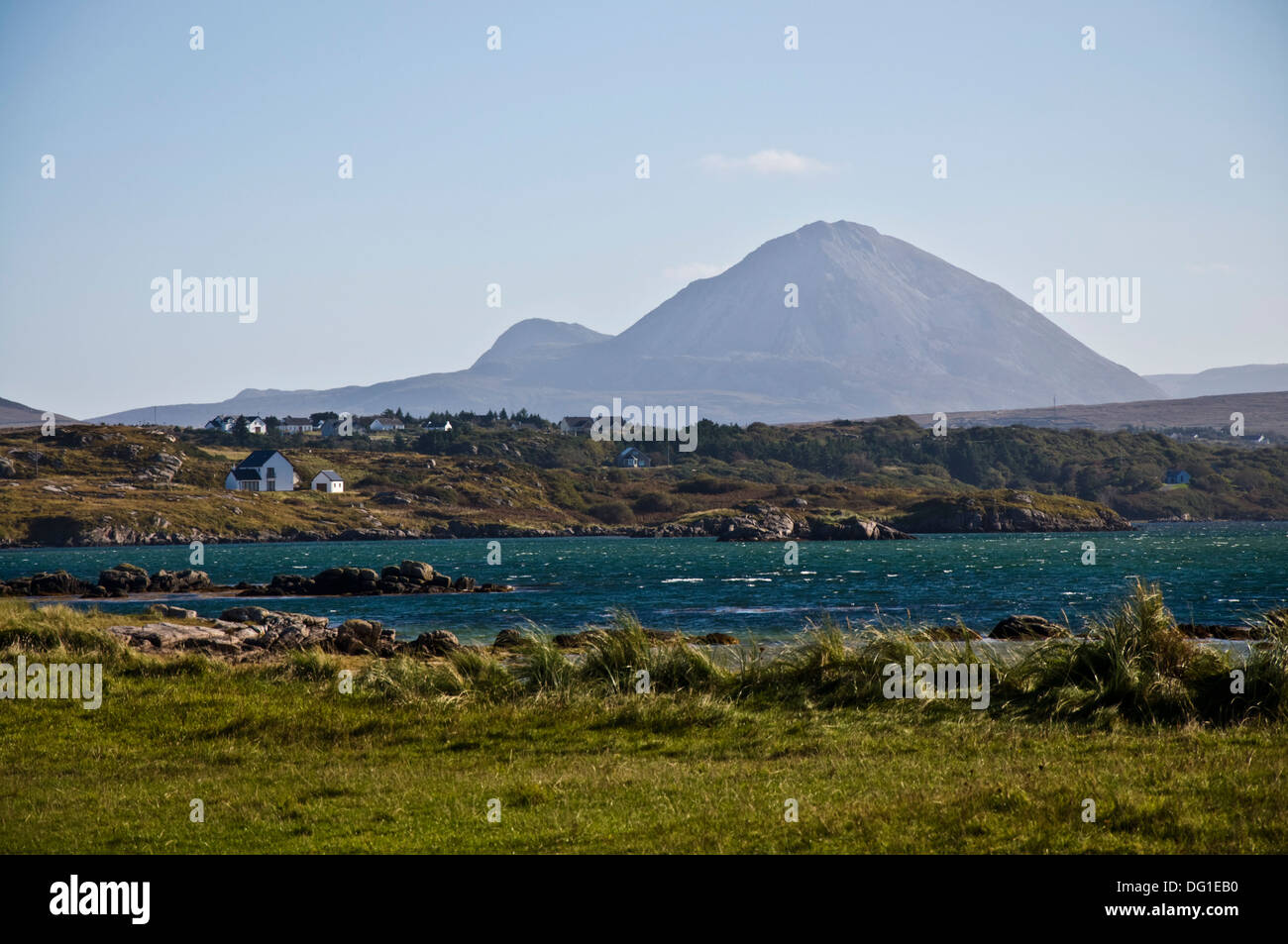 Mount Errigal shot da a Carrickfinn Kincasslagh County Donegal Irlanda Foto Stock