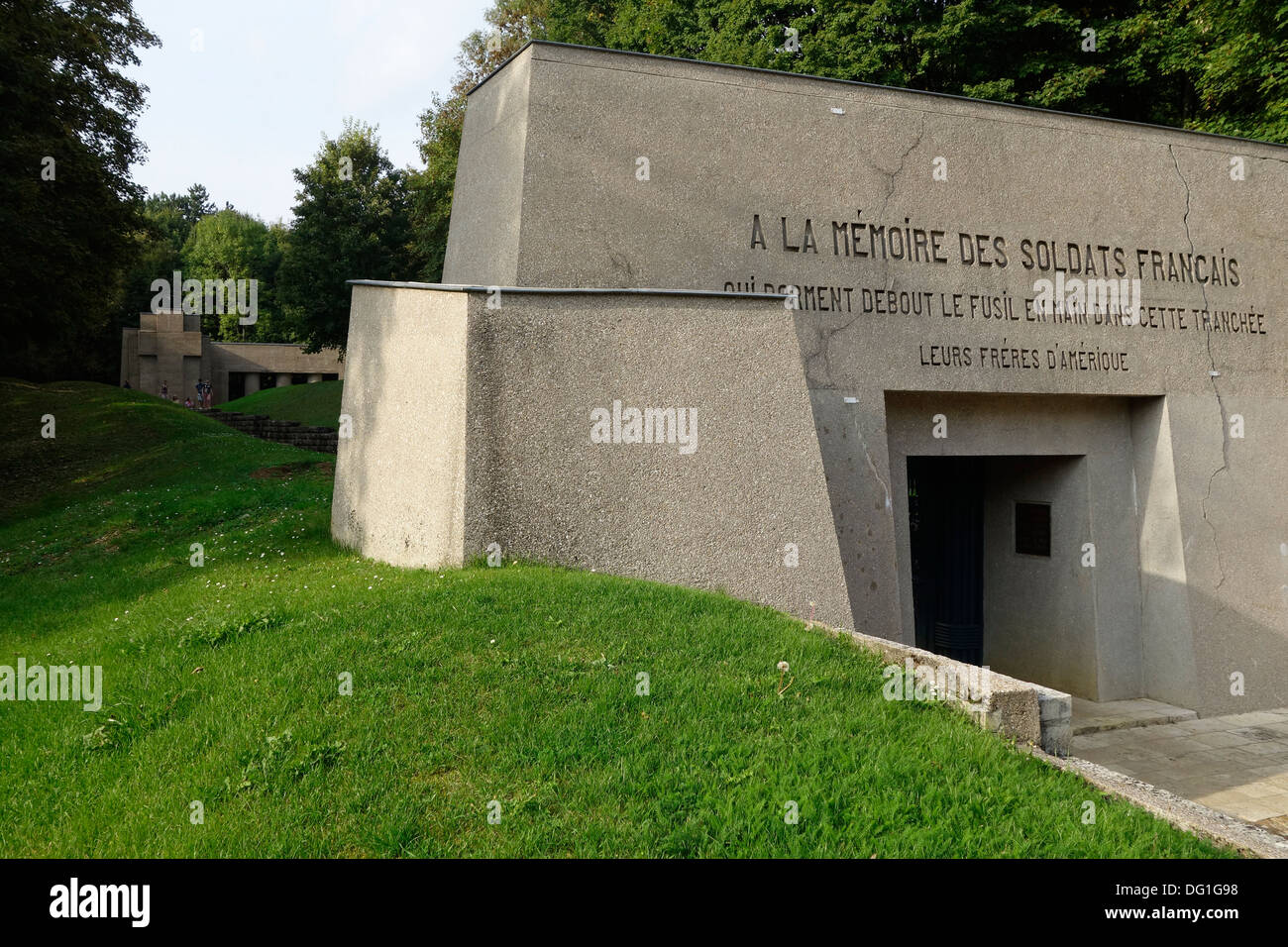 Prima guerra mondiale una memorial Tranchée Des Baïonnettes / scavo delle baionette a Douaumont, Lorena, WWI battaglia di Verdun, Francia Foto Stock