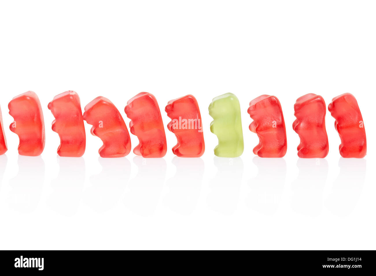 Gummy bears caramelle row, il concetto di differenza Foto Stock