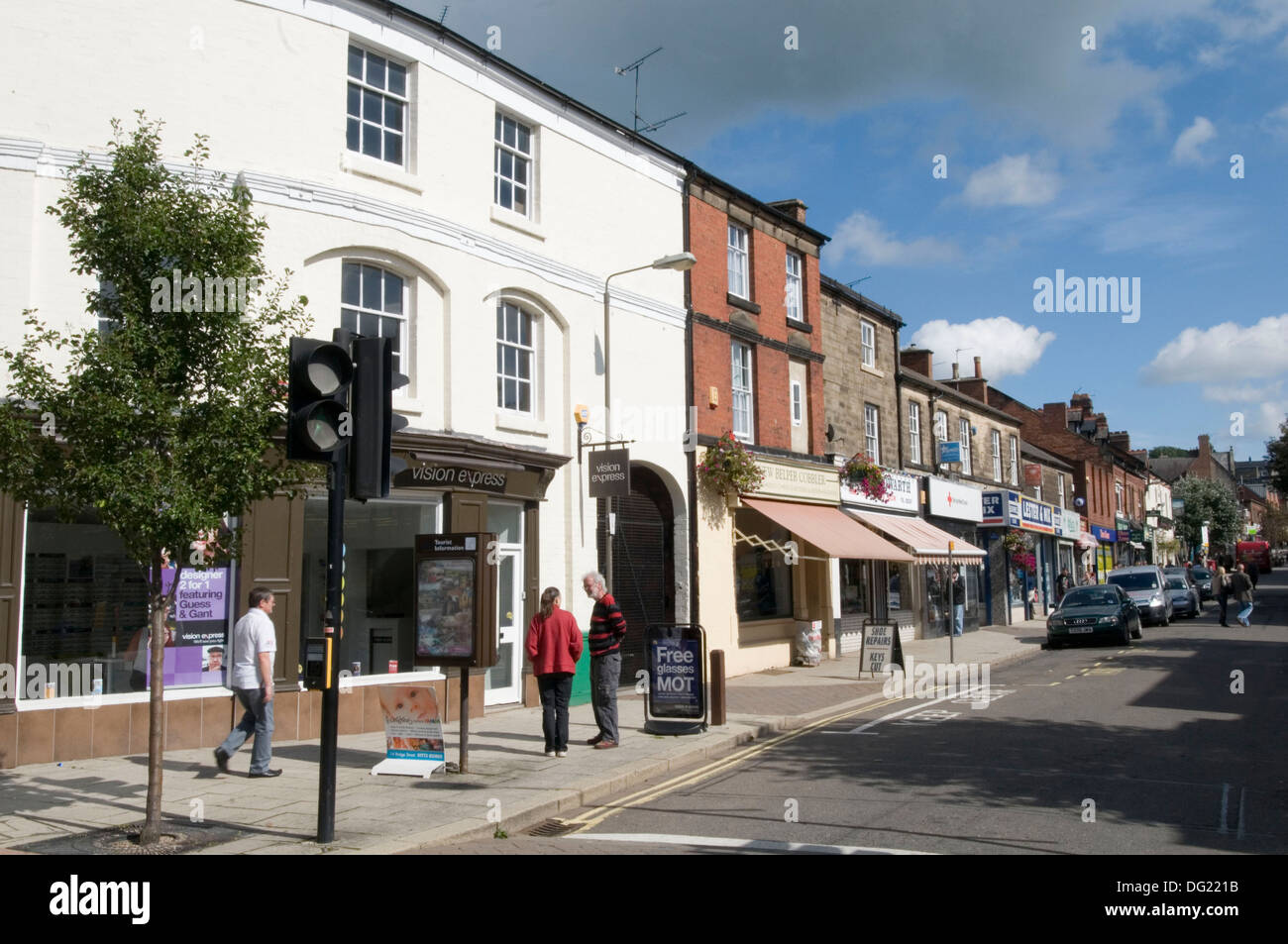 Belper high street DERBYSHIRE REGNO UNITO rurale centro città Foto Stock