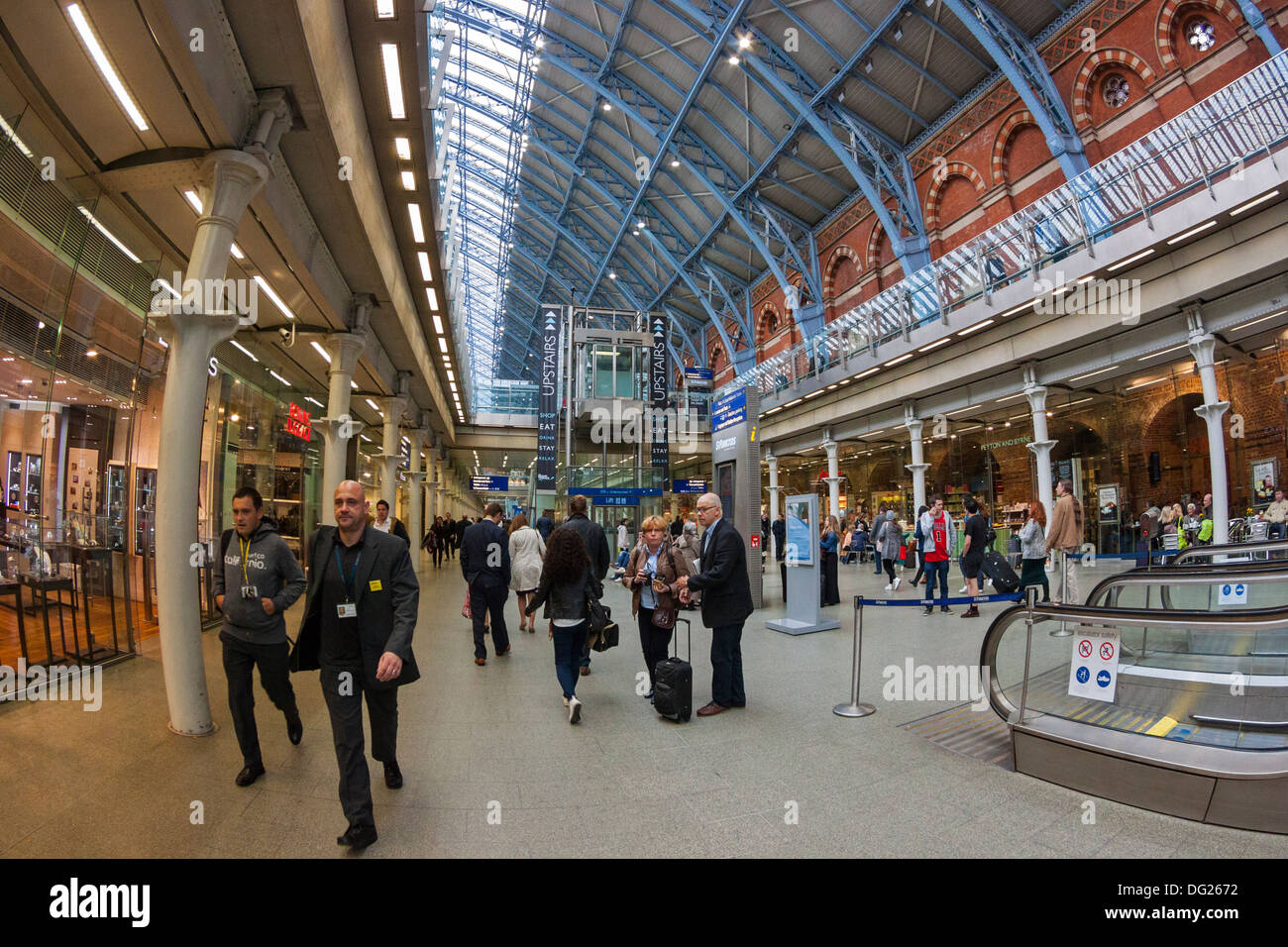 Stazione ferroviaria internazionale di St Pancras, London Foto Stock