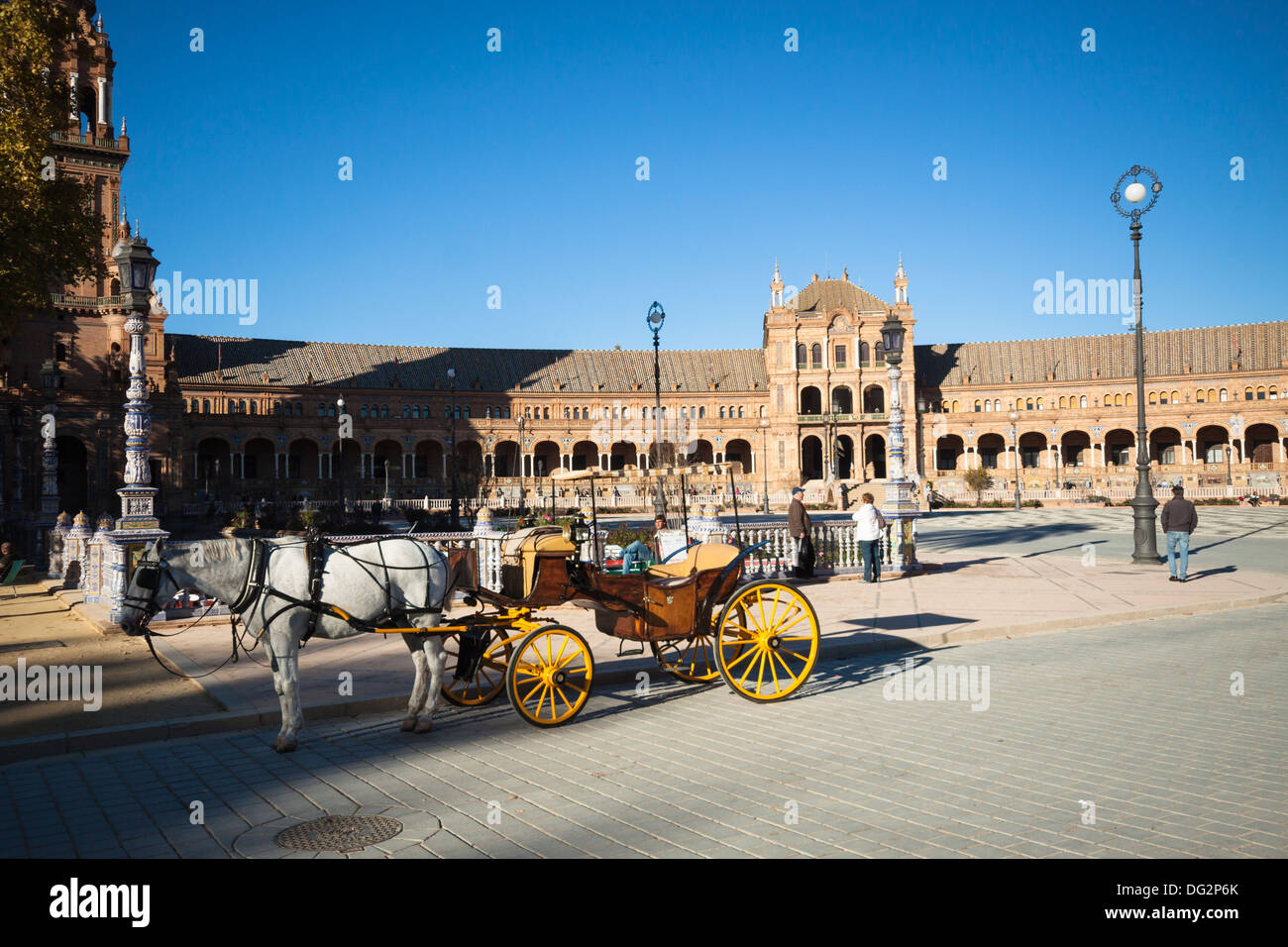 Plaza de Espana la piazza è situata nel Parco Maria Luisa a Siviglia, in Andalusia, Spagna. Foto Stock