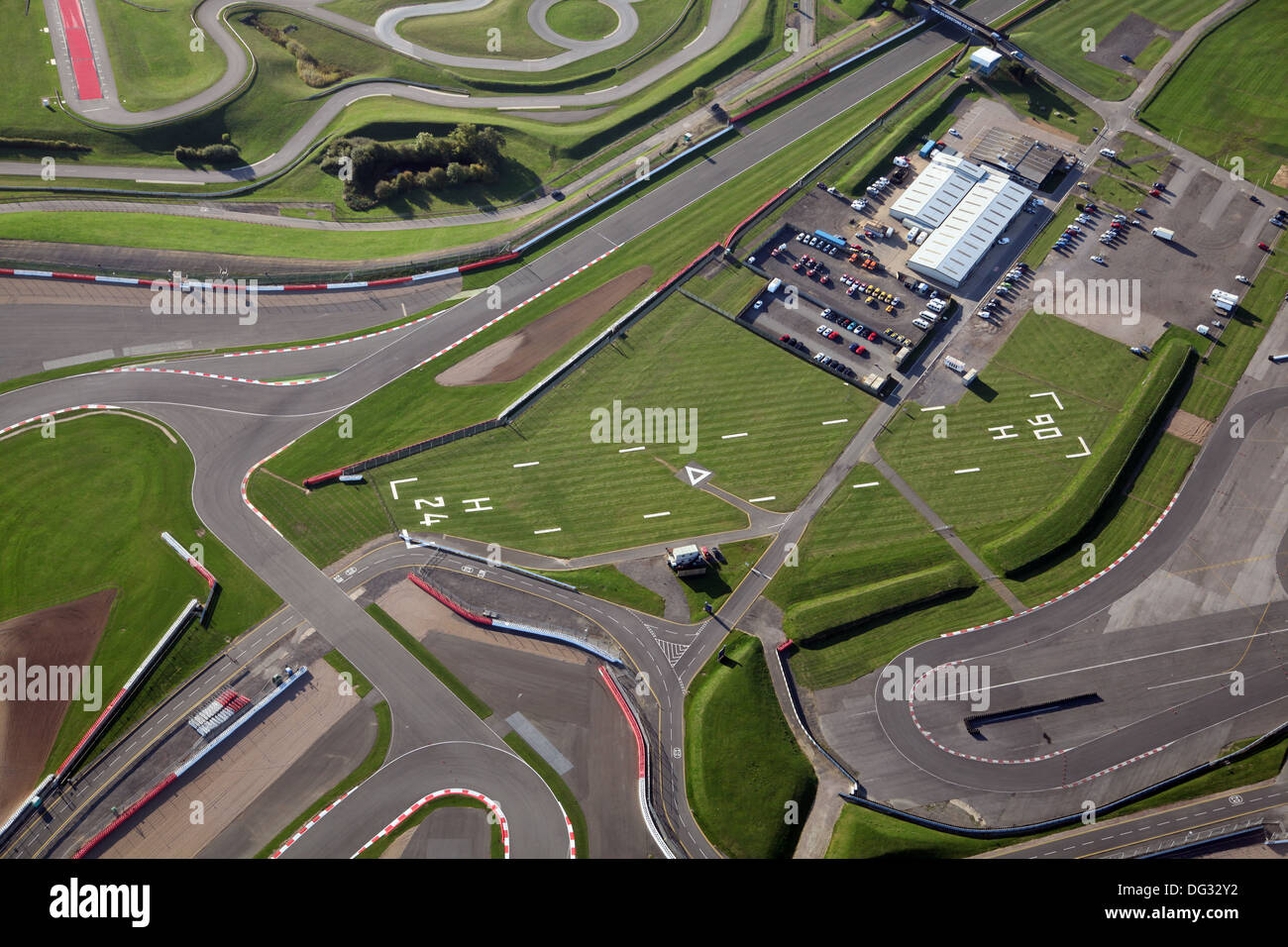 Vista aerea della elisuperficie nel mezzo della pista di Silverstone Foto Stock