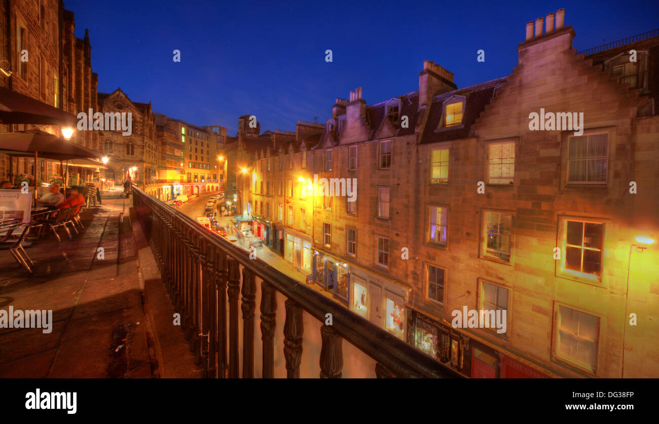 Victoria Street Edinburgh City Scotland Regno Unito al crepuscolo Night Shot Foto Stock