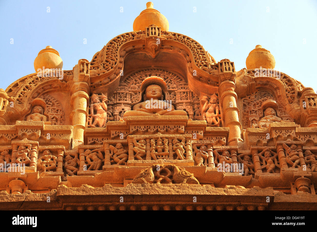 Tempio Jain di Adinath (Rishabha), risalente al XII secolo, Jaisalmer, Rajasthan, India, Asia Foto Stock