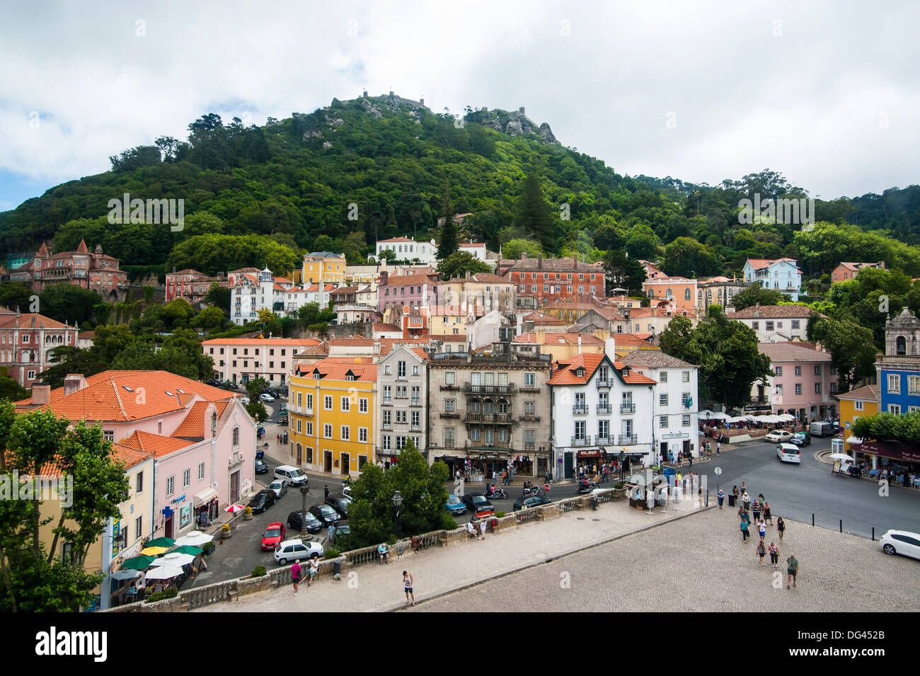 Vista su Sintra, Sito Patrimonio Mondiale dell'UNESCO, Portogallo, Europa Foto Stock