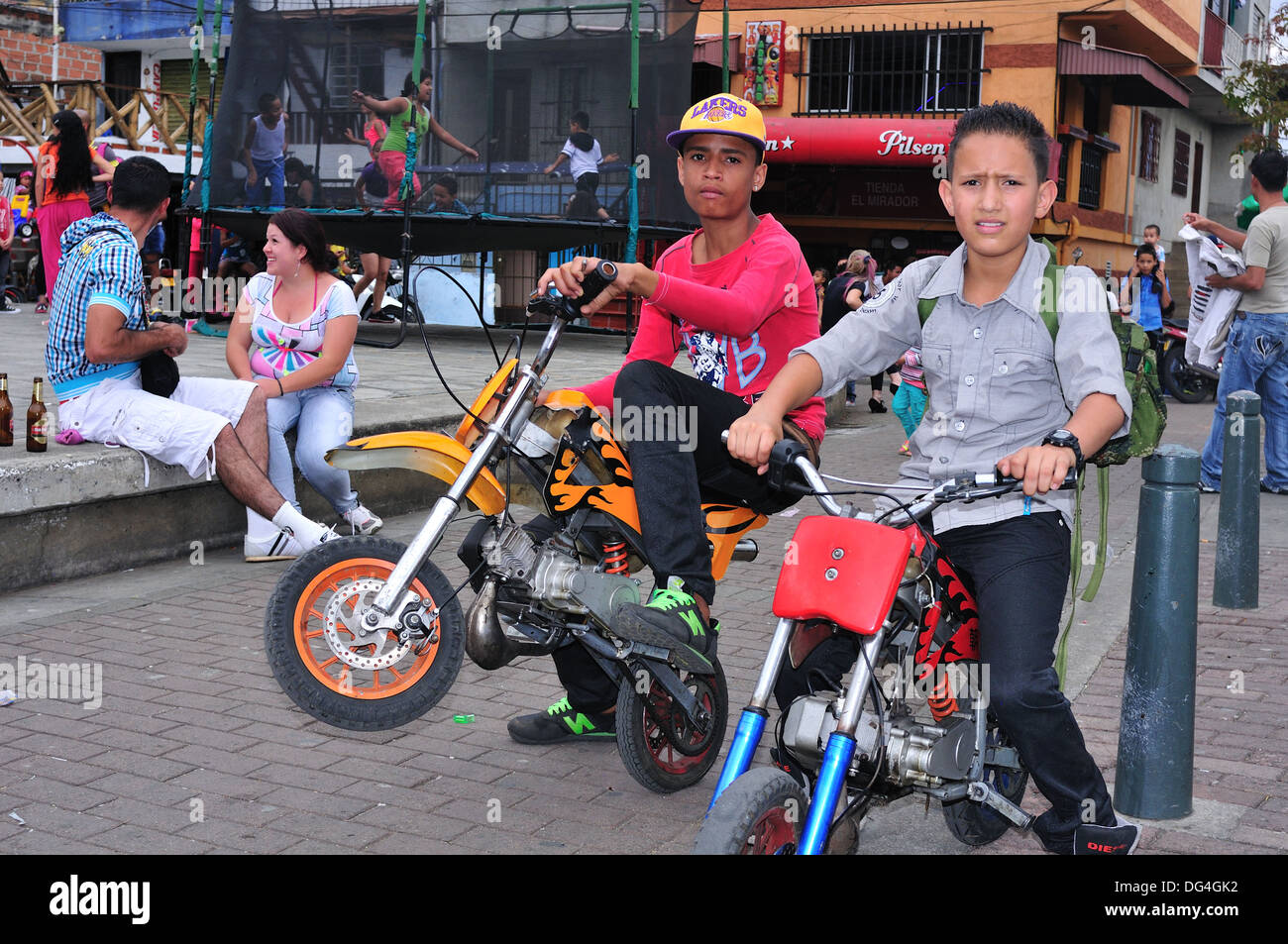 Motociclo in affitto - nel distretto di Santo Domingo a Medellin .dipartimento di Antioquia. COLOMBIA Foto Stock