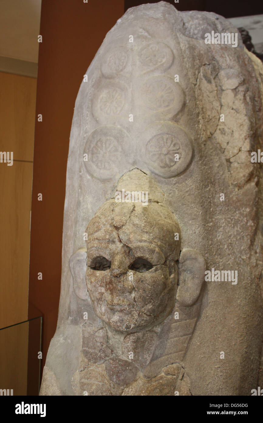 Uno della Sfinge che si fermò alla porta della Sfinge all'Hittita capitale di Hattusa in Turchia. Foto Stock