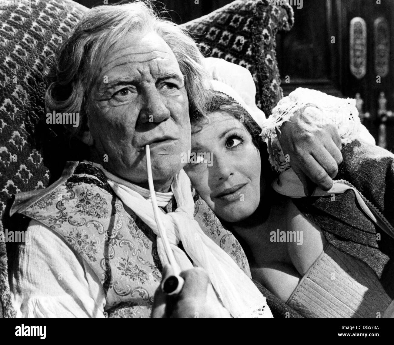 Il BAWDY AVVENTURE DI TOM JONES 1976) TREVOR HOWARD, CLIFF OWEN DIR) BATJ 011 COLLEZIONE MOVIESTORE LTD Foto Stock