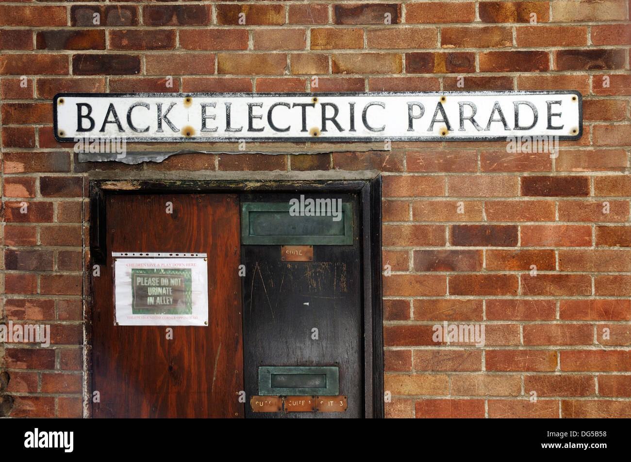 Stranamente denominata retro electric sfilata in Clacton, Essex Foto Stock