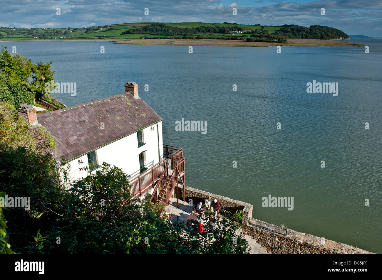 Vista di Dylan Thomas' Boathouse nel comune di Laugharne, il luogo di nascita del poeta Dylan Thomas, Wales UK Foto Stock