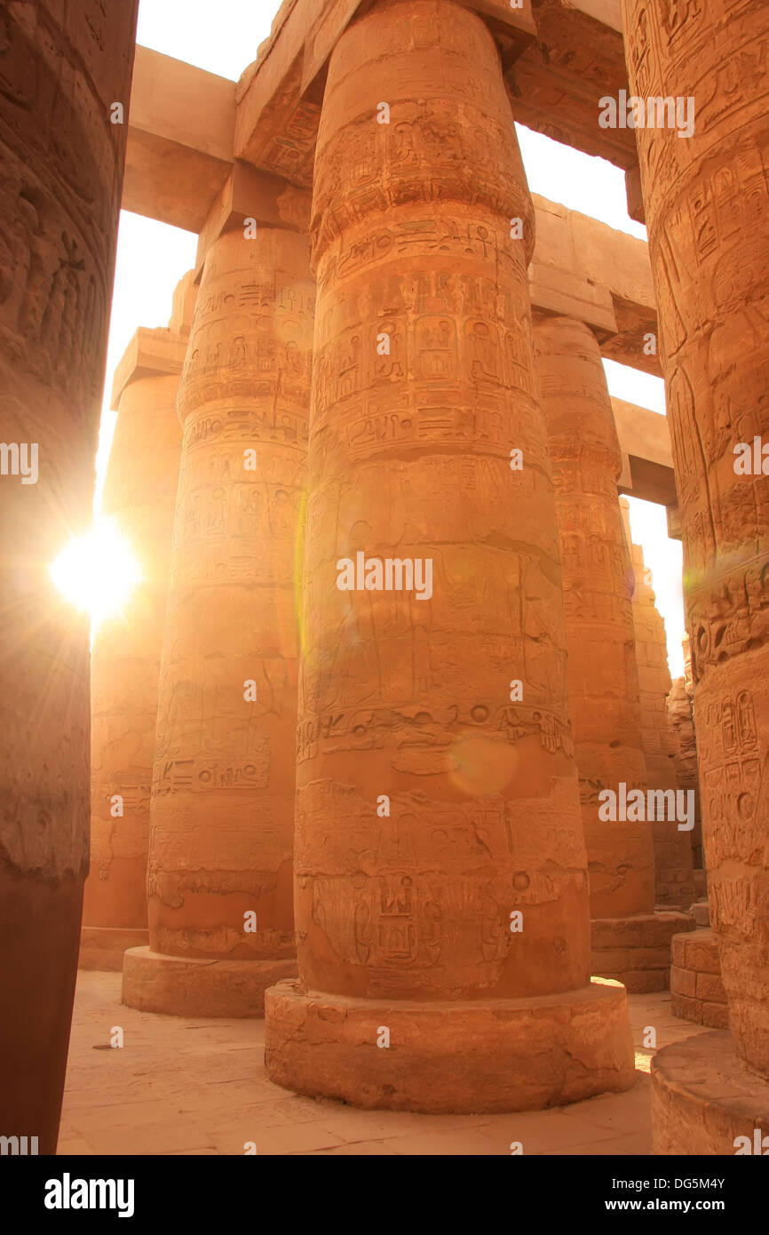 Grande Hypostyle Hall, Tempio di Karnak complessa, Luxor, Egitto Foto Stock