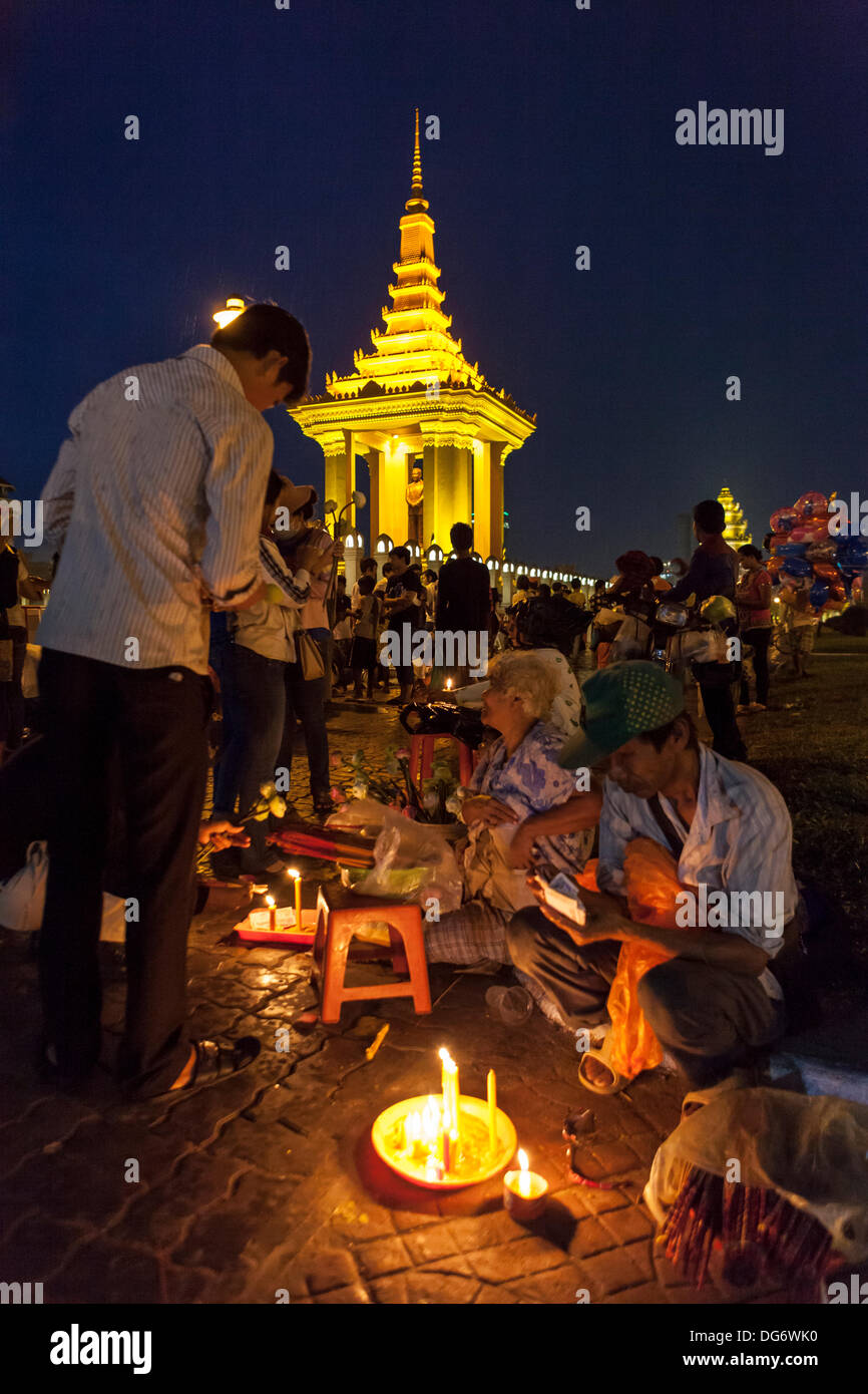 Cambogia segna il primo anniversario del Re padre Norodom Sihanouk la morte di credito: Combre Stephane / Alamy Live News Foto Stock