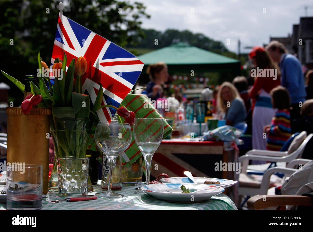Street party in Guildford per la Regina Elisabetta II di Diamante celebrazioni giubilari Foto Stock