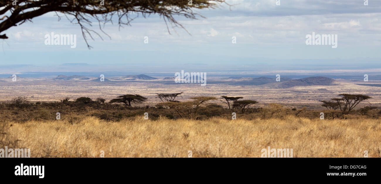 Il Deserto Chalbi visto dall'altopiano di Marsabit, Kenya Foto Stock