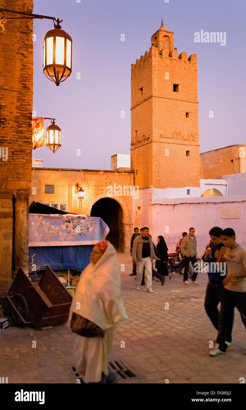 Tunez: Kairouan. Rue Settembre Novembre Foto Stock