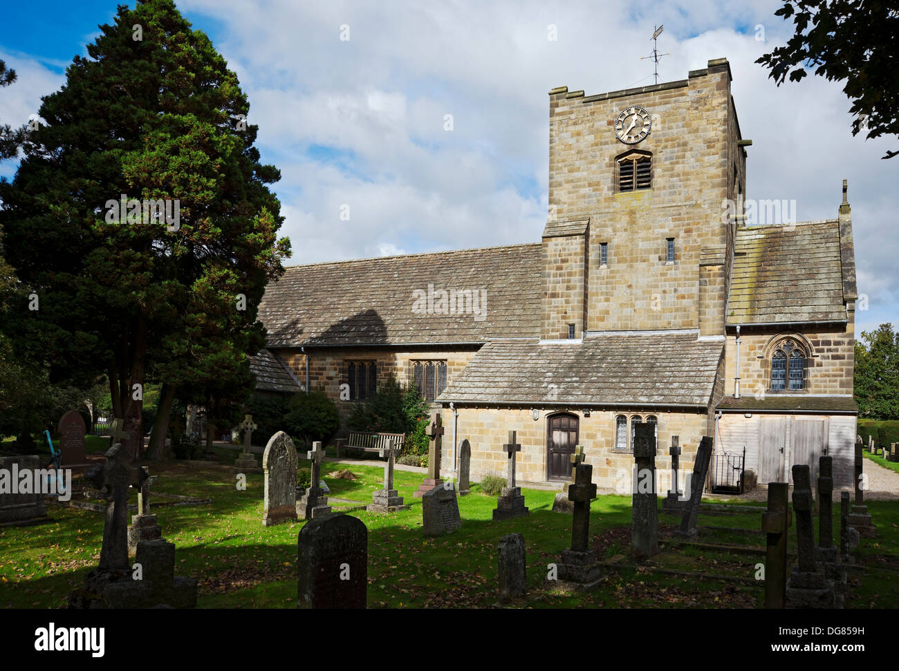 Chiesa del villaggio parrocchiale di St Mary esterno Goathland North Yorkshire Inghilterra Regno Unito Gran Bretagna Foto Stock