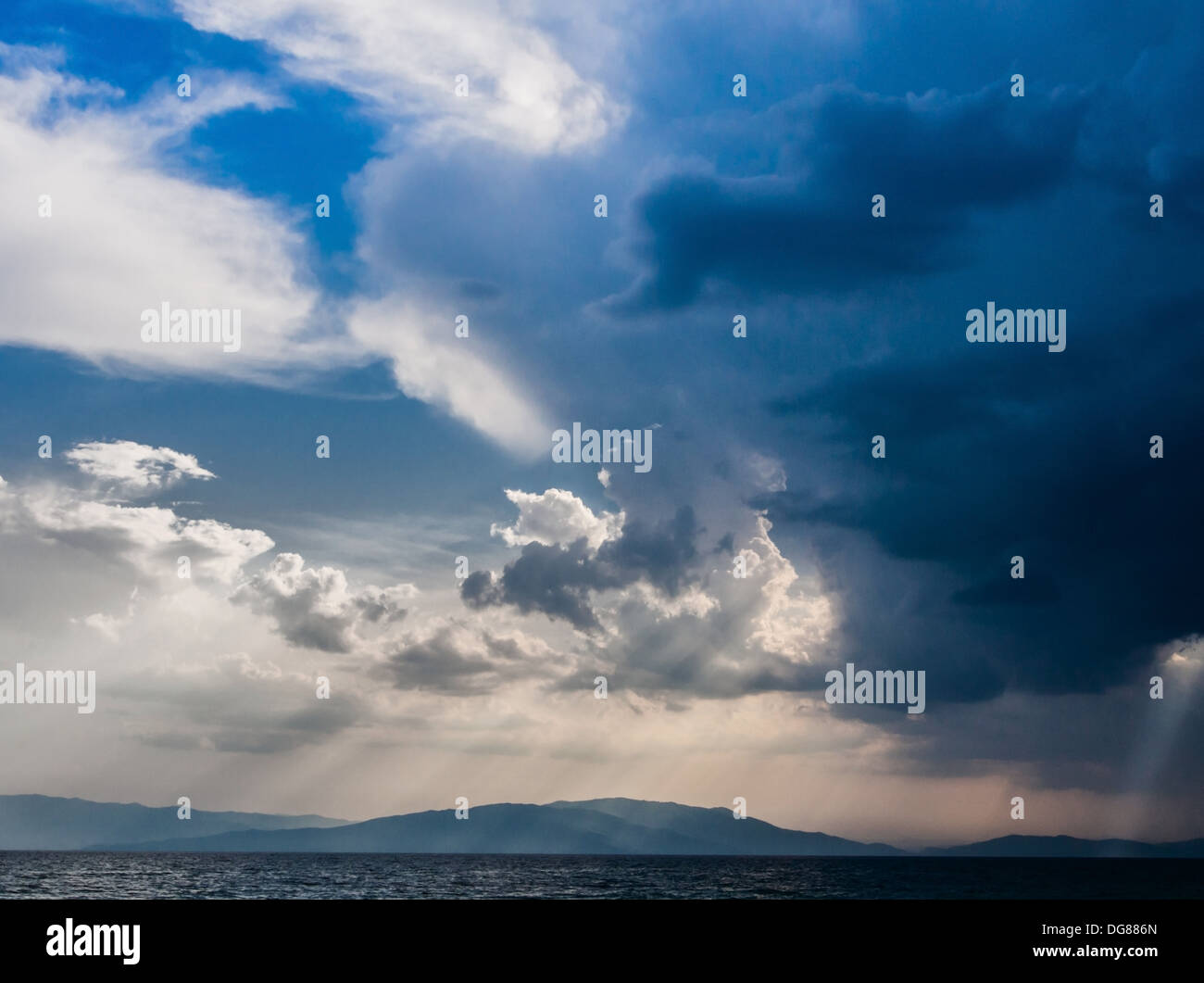 tempesta sopra il mare Foto Stock