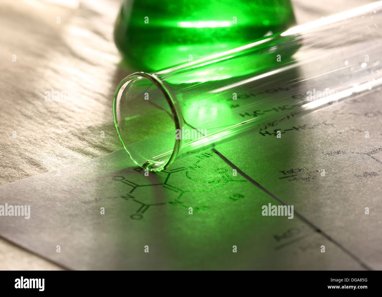 Chimica verde con formula di reazione Foto Stock