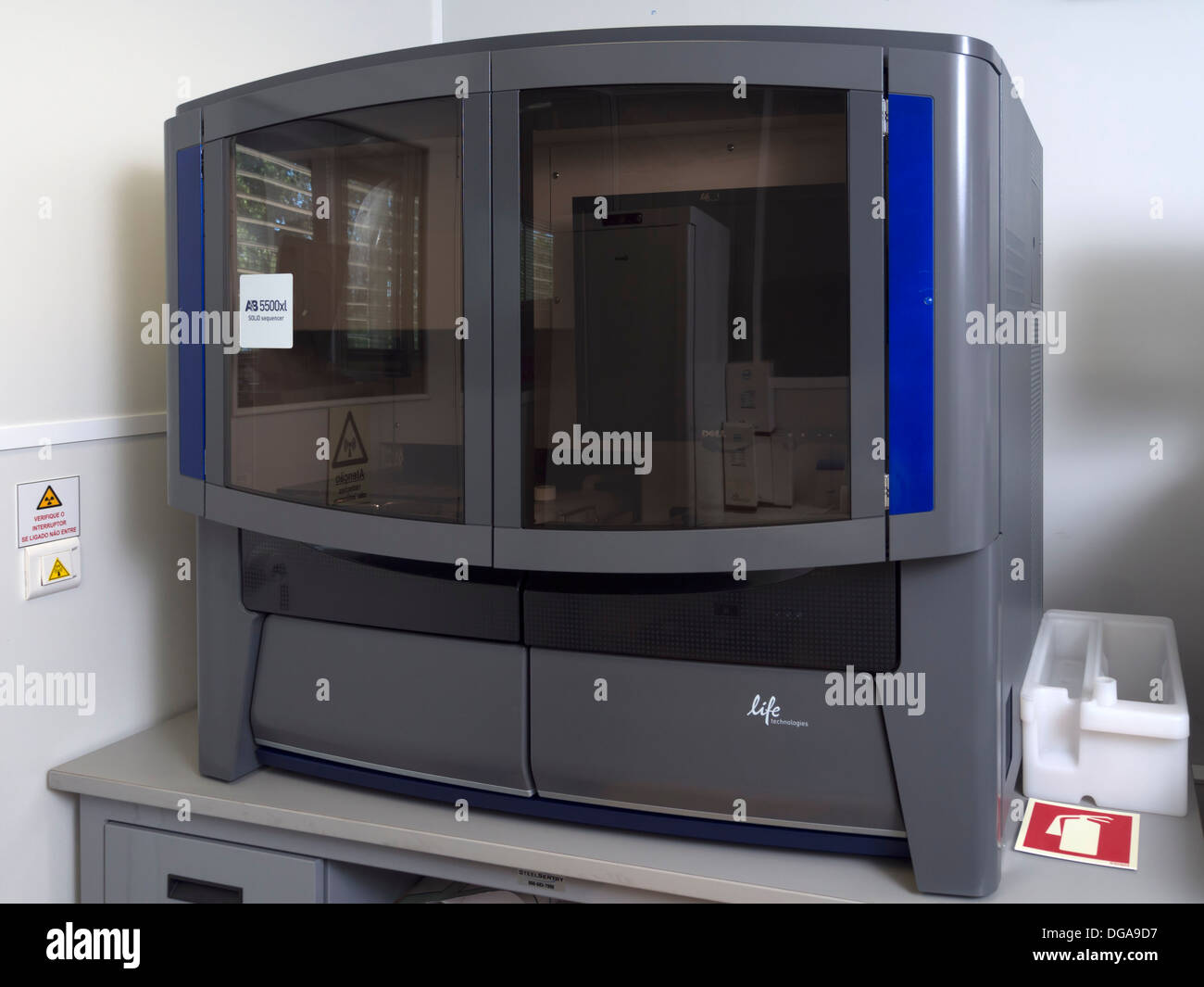 Life Technologies 5500XL genetica di sistemi di analisi Foto Stock