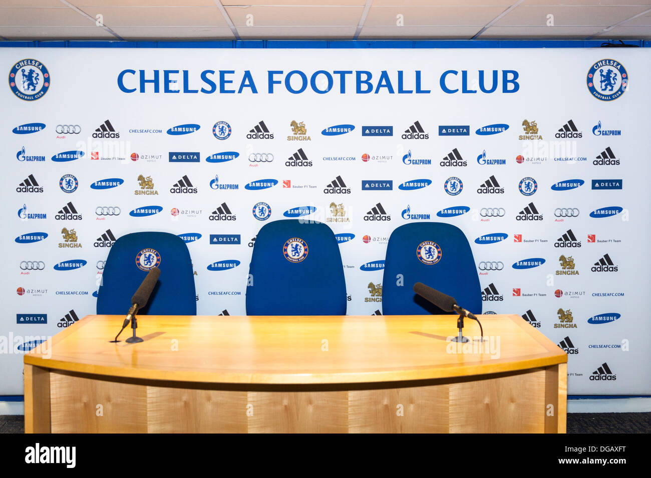 Press room, il Chelsea Football Club, Stamford Bridge, a Chelsea, Londra, Inghilterra Foto Stock