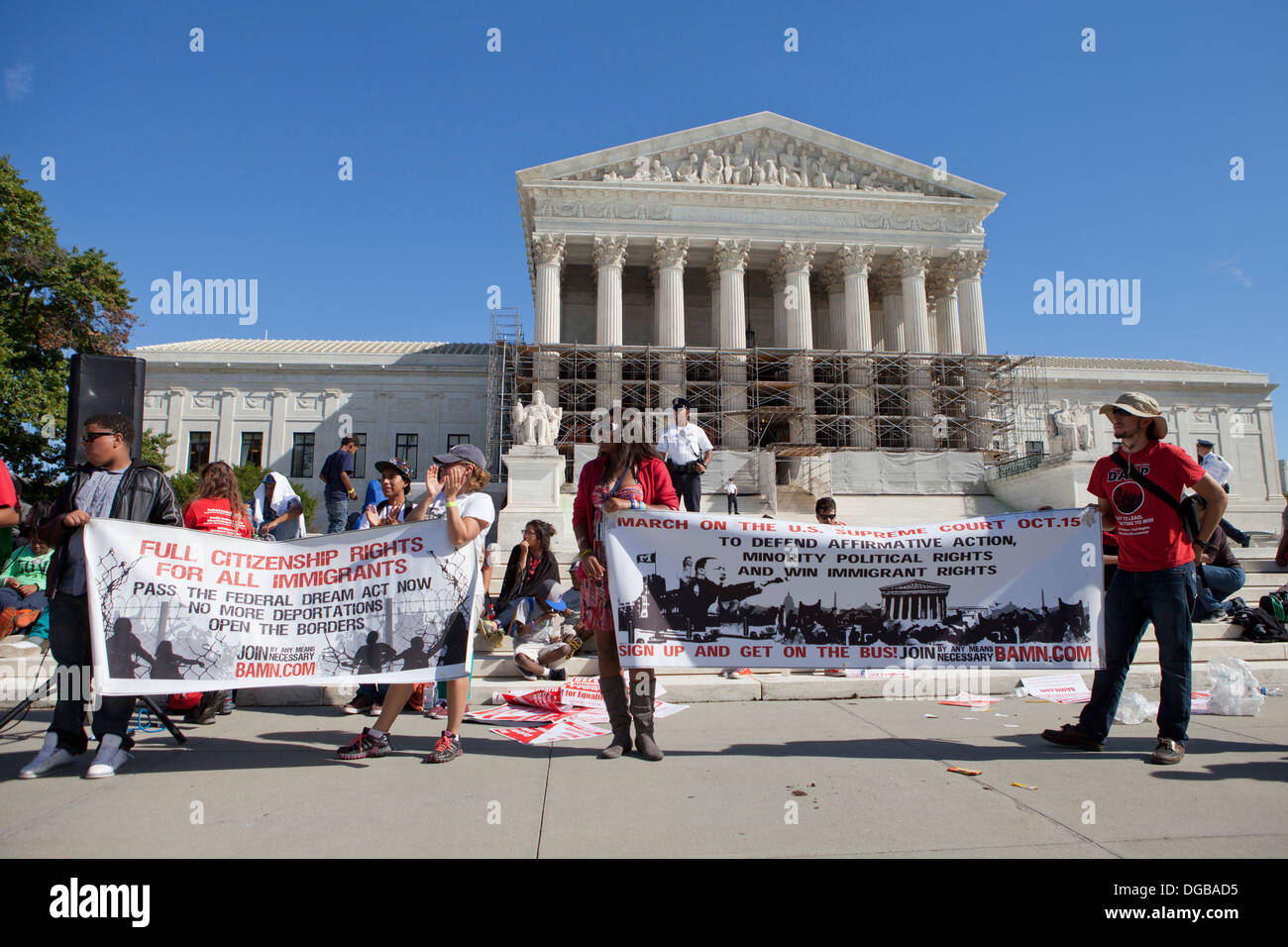 Studenti provenienti da tutti gli Stati Uniti si riuniscono di fronte alla Corte suprema degli Stati Uniti a sostegno di azioni positive - Washington DC, Stati Uniti d'America Foto Stock