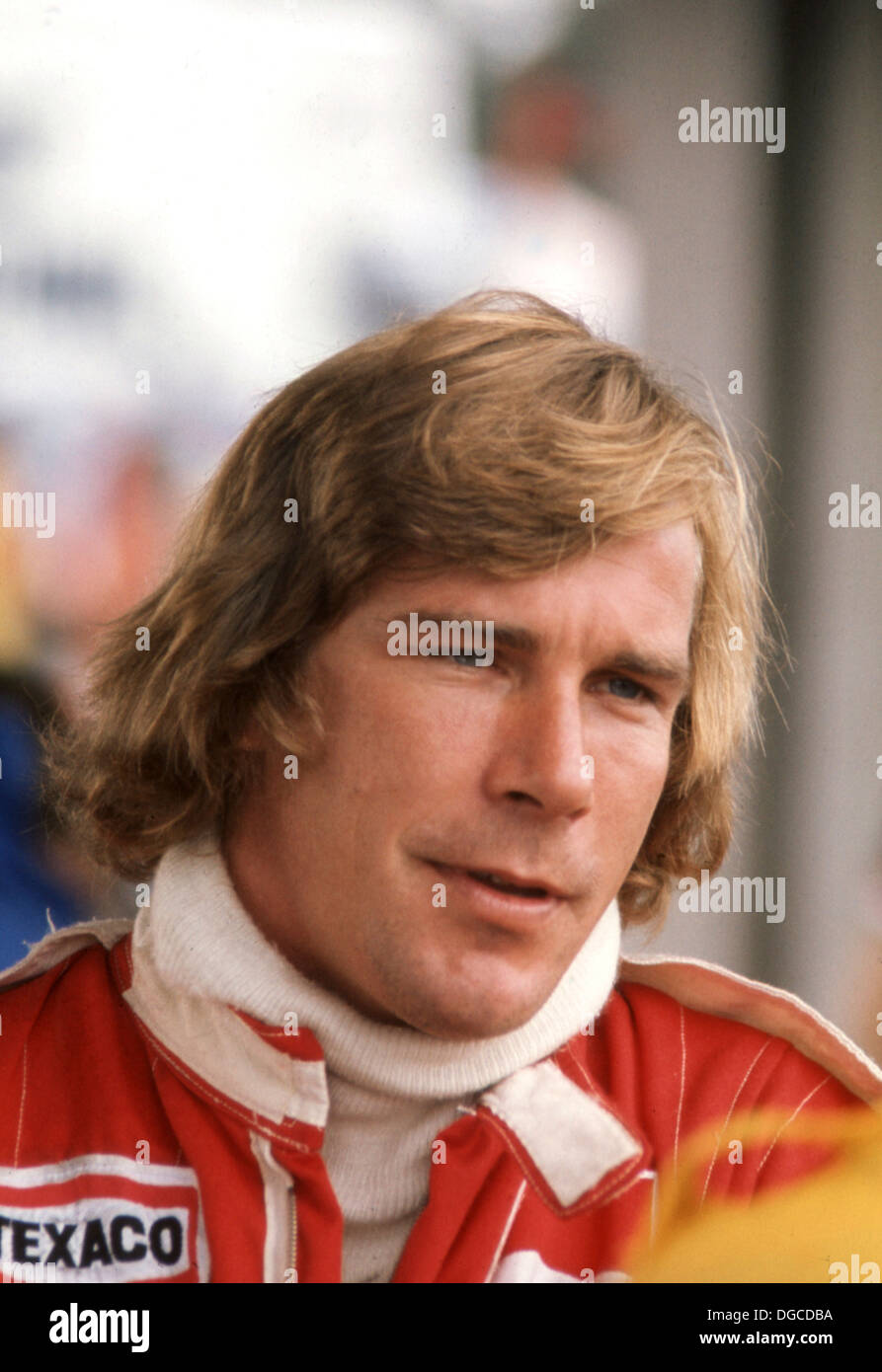 James Hunt, British racing driver che ha vinto il Campionato del Mondo di Formula 1 nel 1976. Fotografato nel 1976. Foto Stock