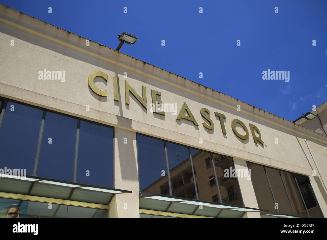 Cine Astor - il cinema locale in Agrigento, Sicilia, Italia Foto Stock