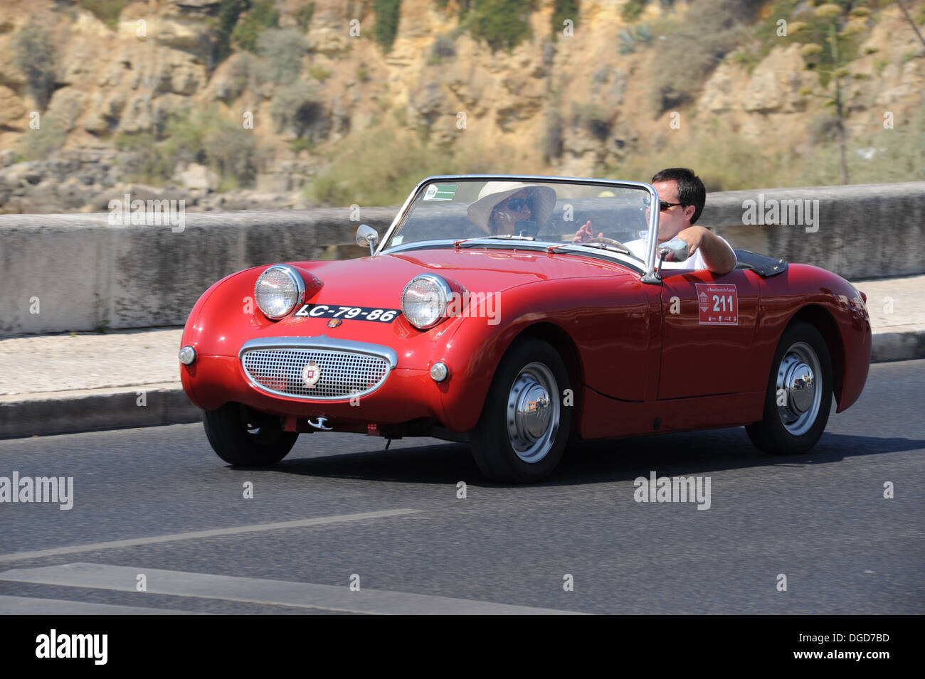 Cascais Classic car run 2013. Mk 1 "' Frogeye Austin Healey Sprite sul marginale, Sao Pedro do Estoril, Portogallo Foto Stock