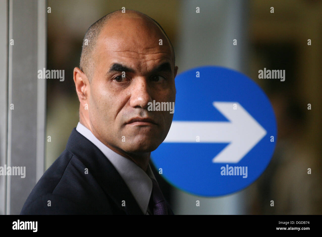 Il sergente di polizia Delroy (Tony) Smellie è visto quando egli lascia il City of Westminster Magistrates Court di Londra, 16 Novembre 200 Foto Stock