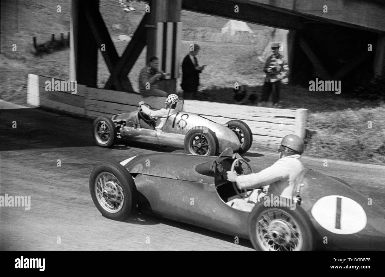 500cc di Formula 3 - trazione anteriore Emeryson n. 1 al Crystal Palace, Inghilterra, 11 luglio 1953. Foto Stock