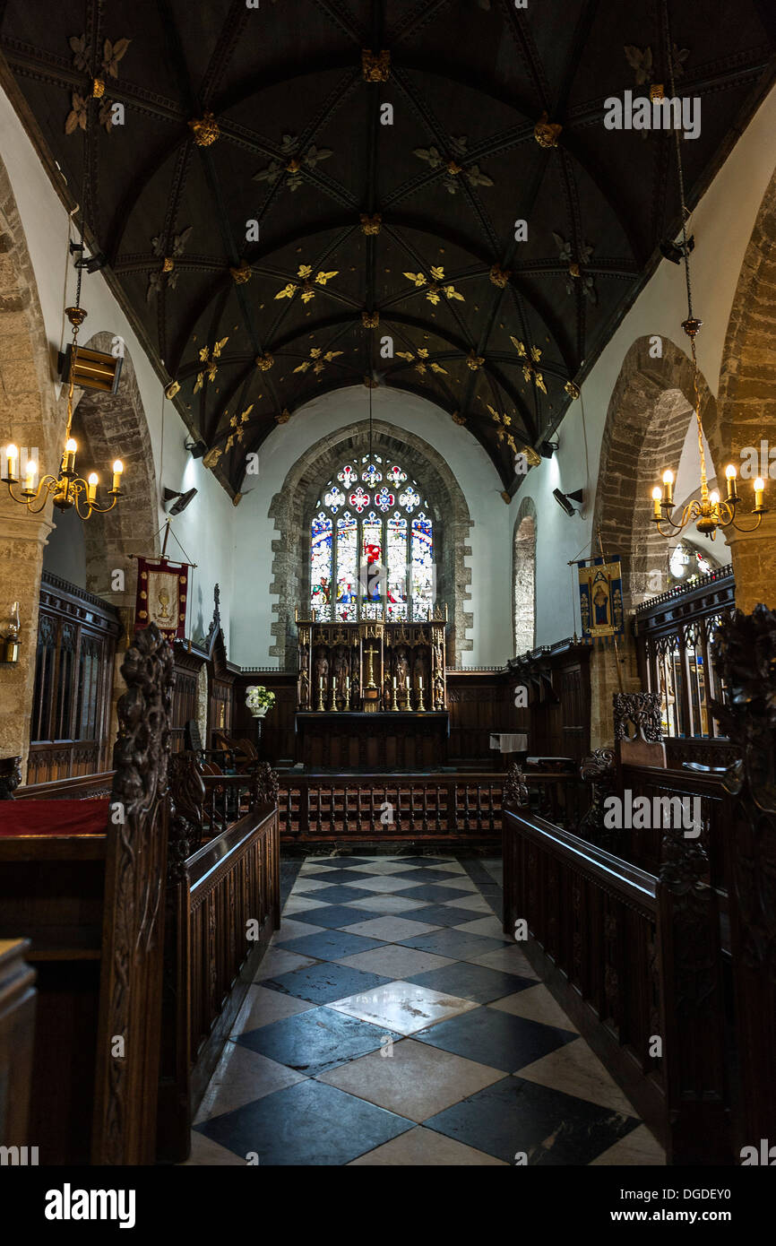 L'interno della chiesa di St Carantoc nel villaggio di Crantock a Newquay in Cornovaglia, Regno Unito. Foto Stock