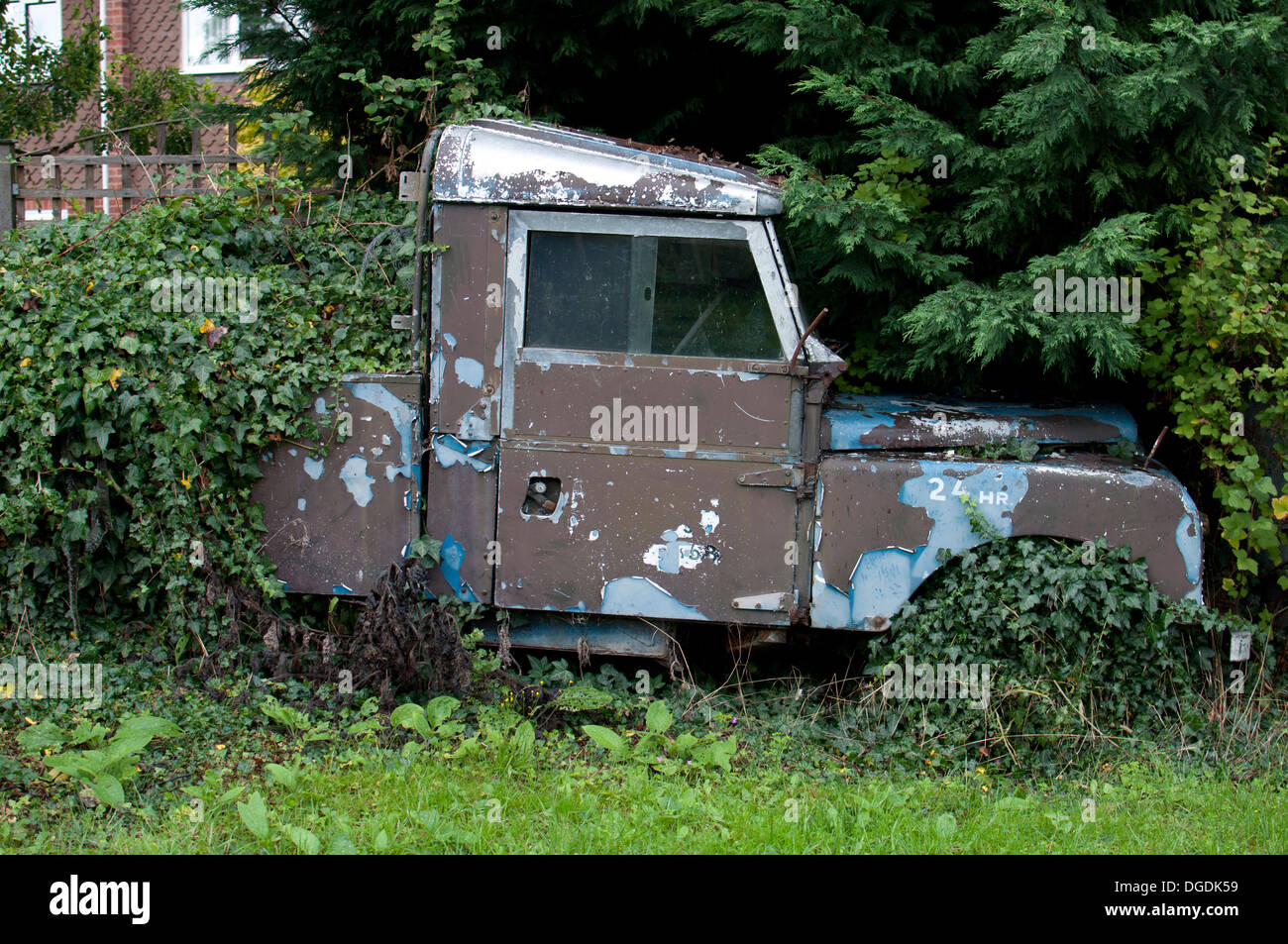 Terreni abbandonati Rover auto Foto Stock