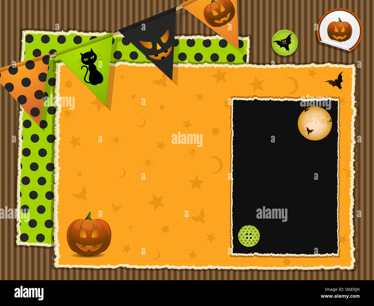 Halloween scrapbook sfondo su cartone ondulato con bunting, zucca pipistrelli e gatto nero Foto Stock