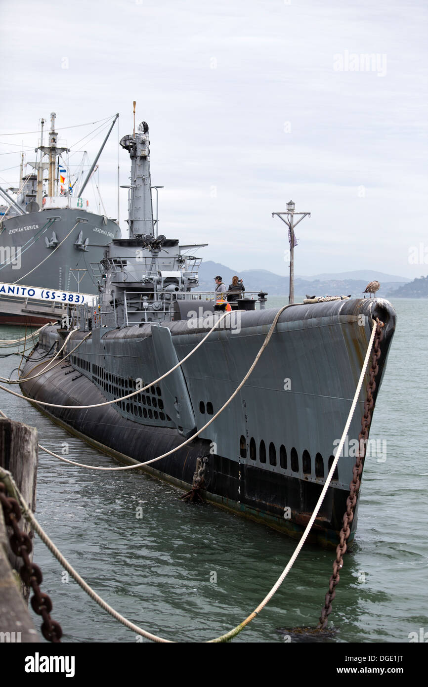 USS Pampanito a WW2 Marina degli Stati Uniti sommergibile ormeggiato al Molo 45, San Francisco, California, Stati Uniti d'America. Foto Stock