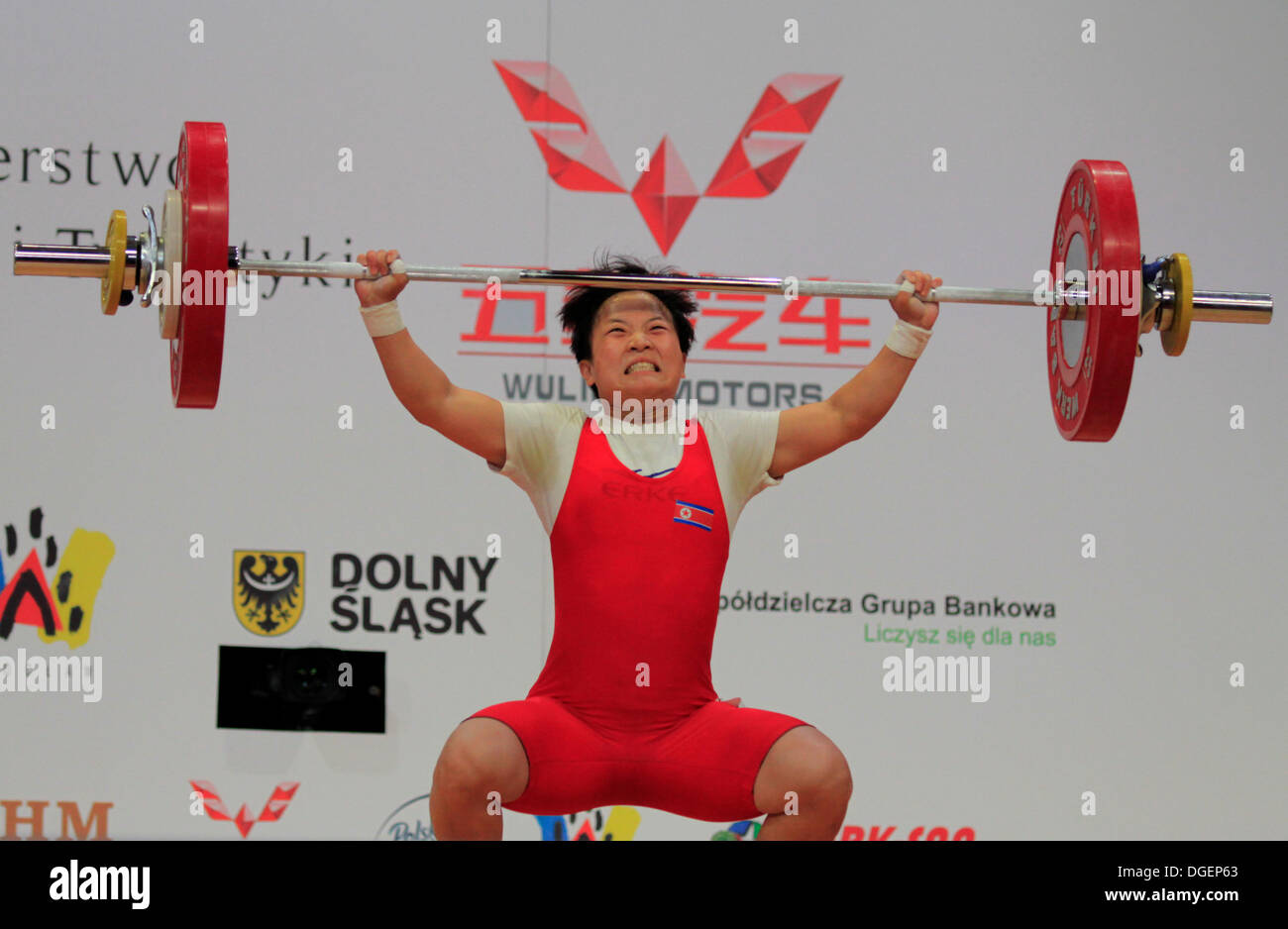 Wroclaw, Polonia. Xx oct, 2013. Medaglia d'argento Chun Hwa Ryang durante la donna 48 KG gruppo finale a 2013 IWF pesi World Championships di Wroclaw, Polonia, Domenica, 20 ottobre 2013. Credito: Piotr Zajac/Alamy Live News Foto Stock