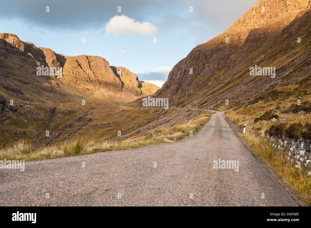 Bealach na Ba pass, strada di Applecross, Highlands scozzesi, Scozia Foto Stock