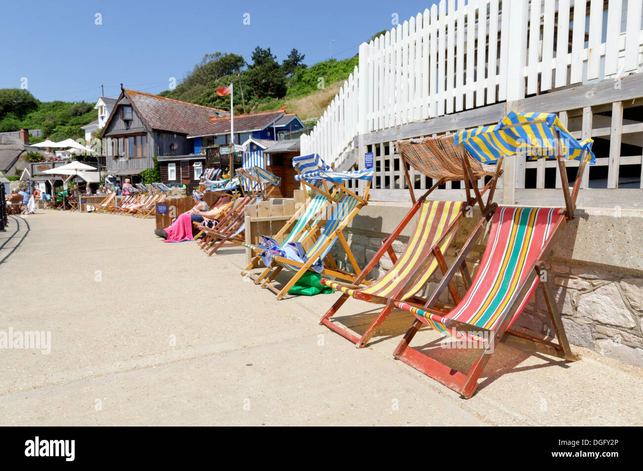 Sedie a sdraio, Steephill Cove,Whitwell, Ventnor, Isle of Wight, Inghilterra, Regno Unito. GB. Foto Stock