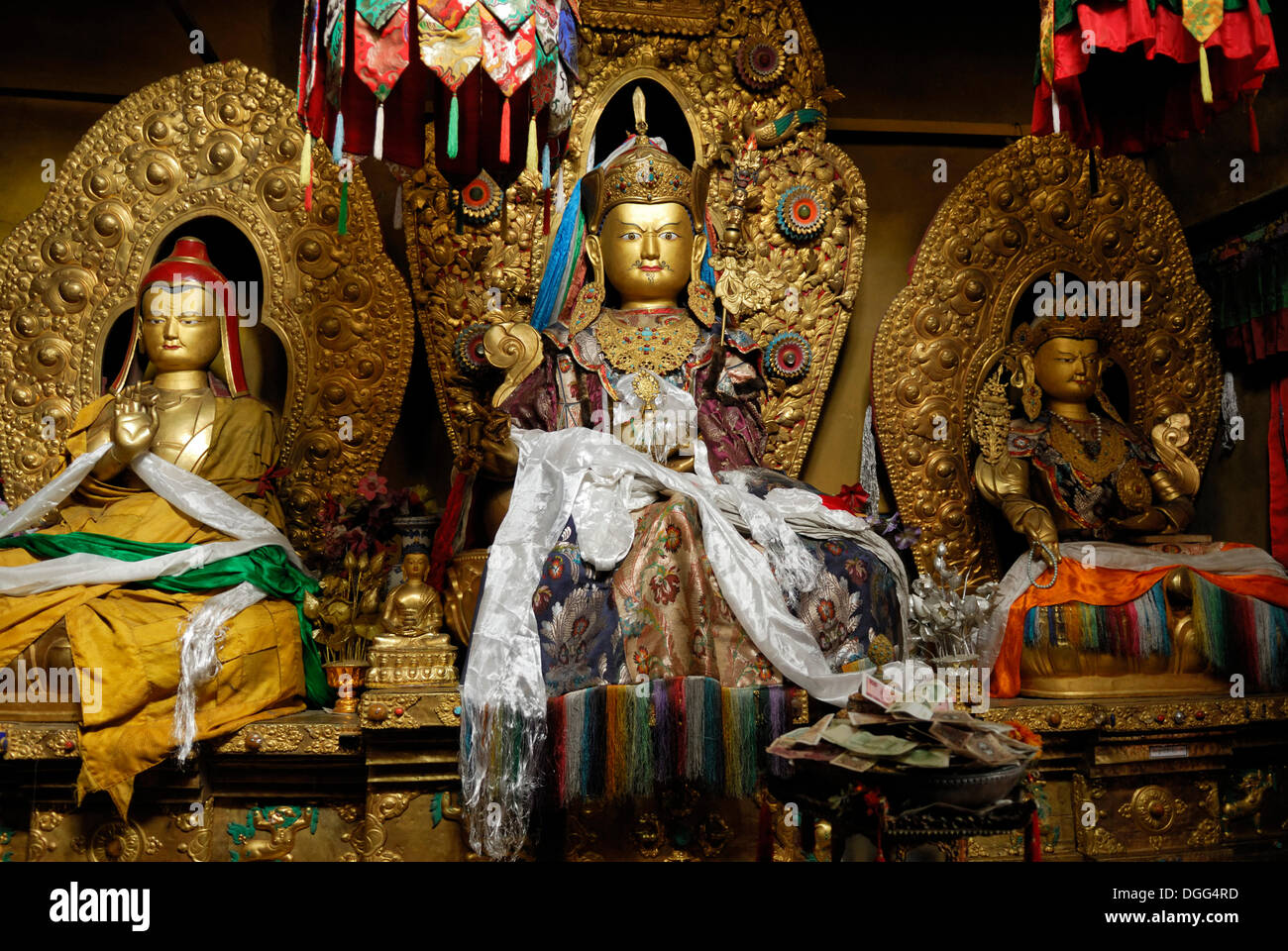 Statue di Buddha nel monastero Mindroling, Tibet, Cina e Asia Foto Stock
