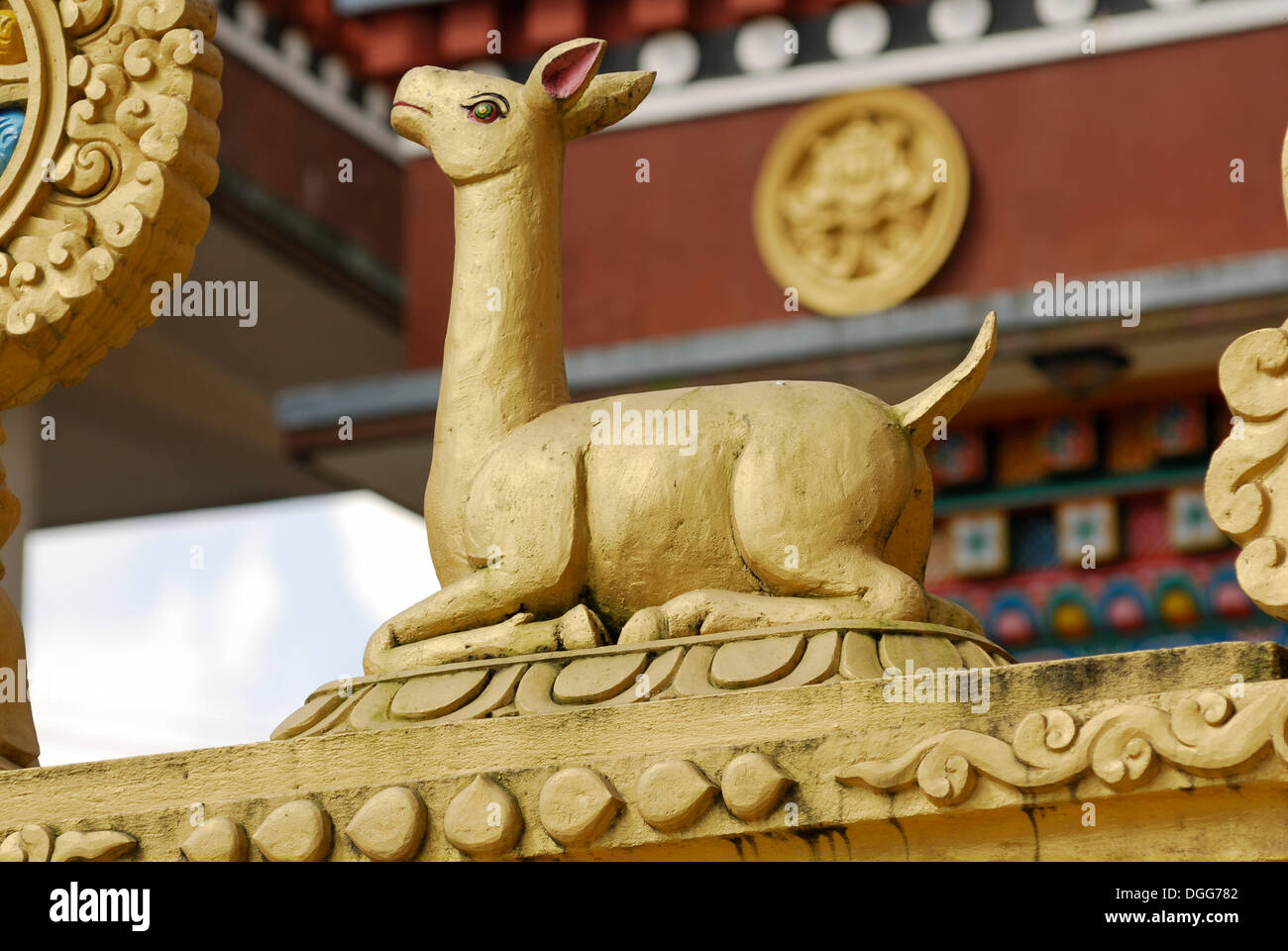 Golden cervi, scultura al tempio, Kathesimbhu Stupa, Kathmandu, Nepal, Asia Foto Stock