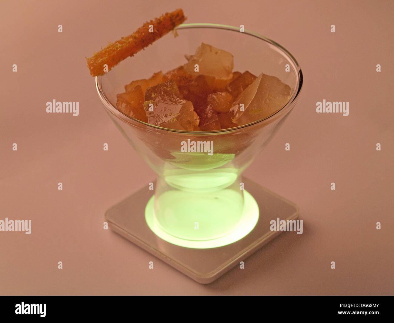 -Deserto dolce- ghiaccio di pistacchio e limone. Foto Stock