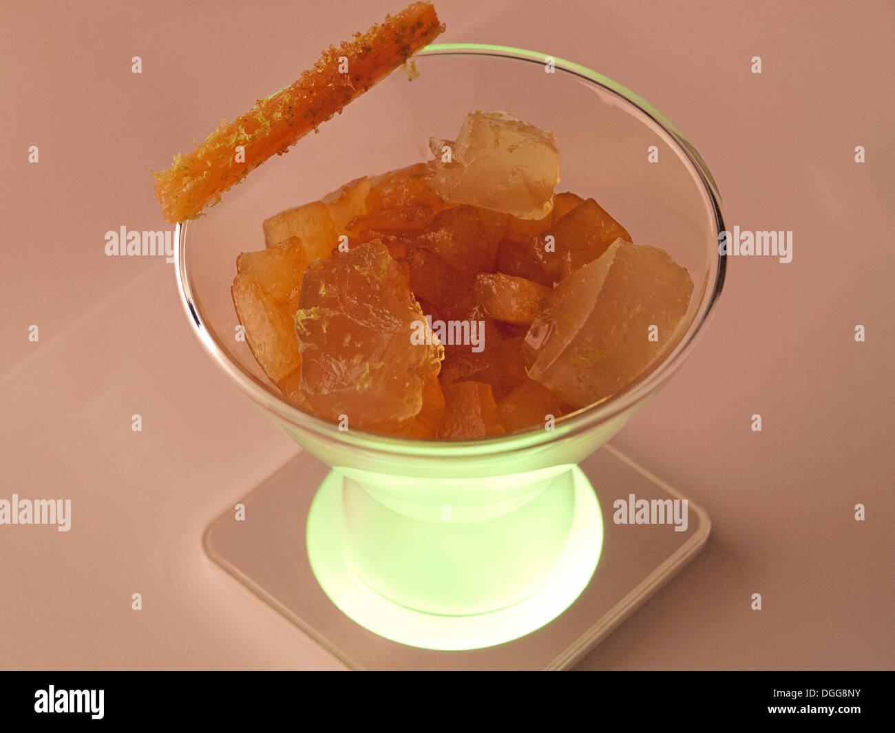 -Deserto dolce- ghiaccio di pistacchio e limone. Foto Stock