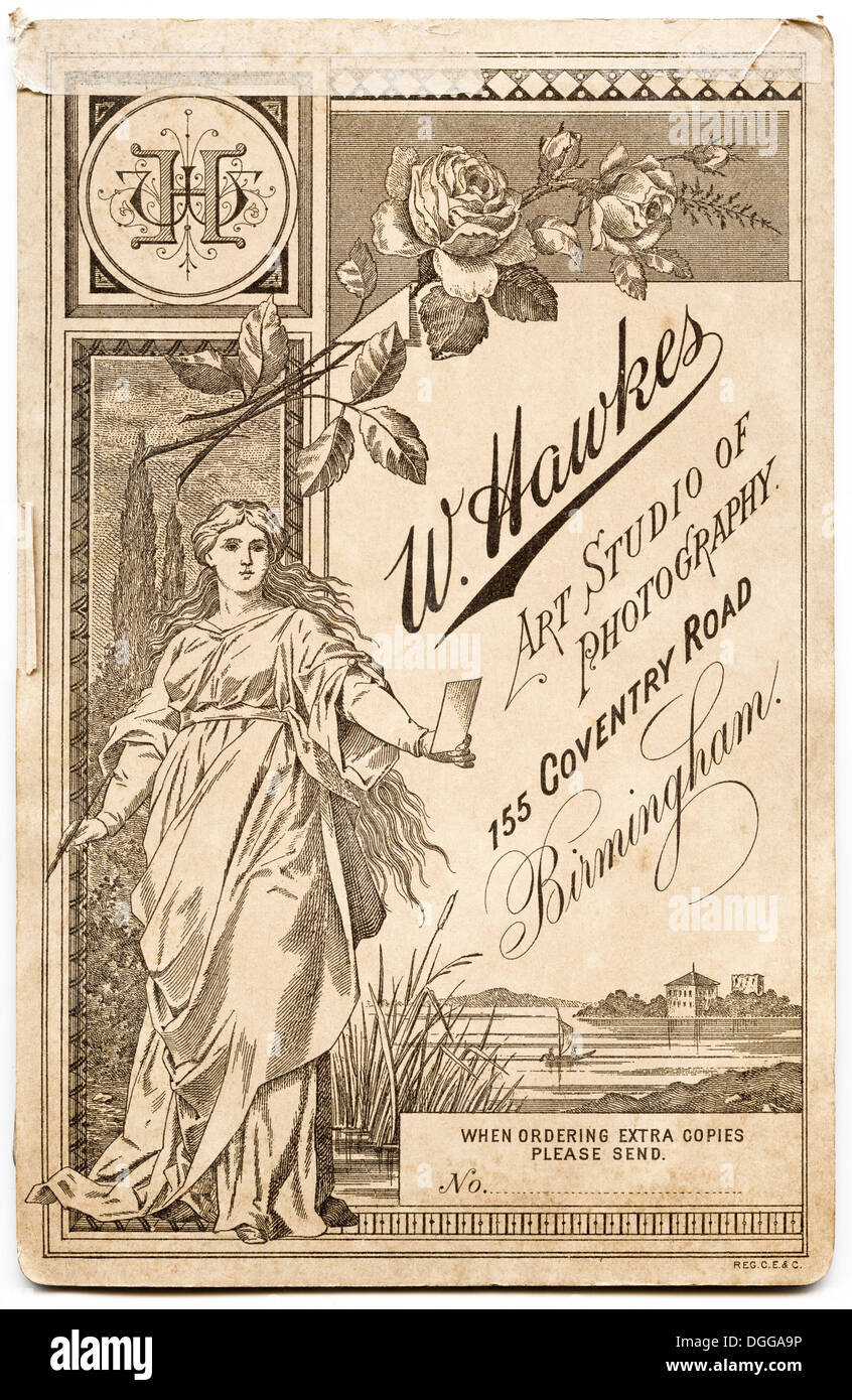 Design elaborato sul retro delle carte de Visite circa 1898 dal fotografo vittoriano W. Hawkes di Birmingham Foto Stock