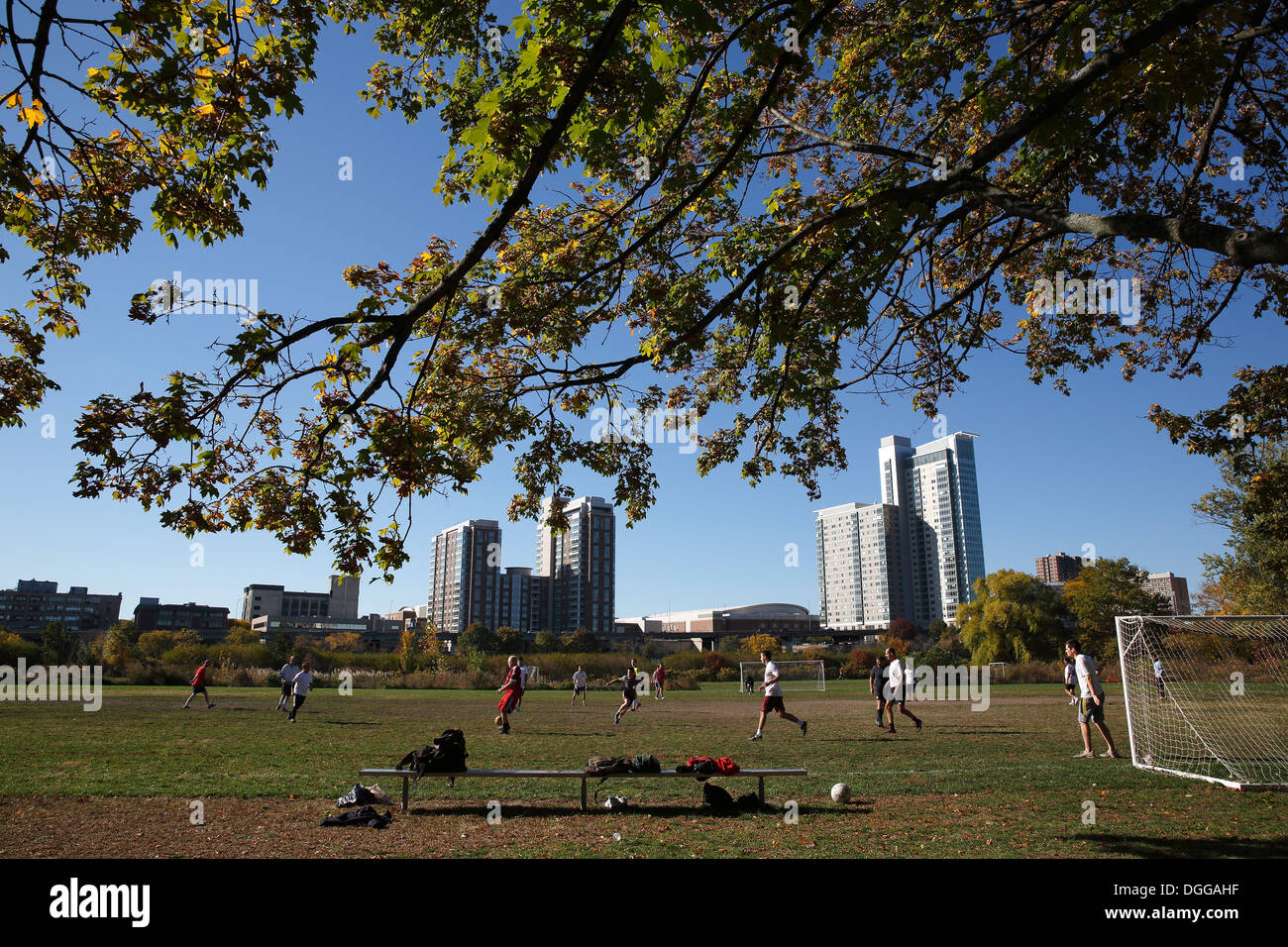 Gentile partita di calcio city Park, Cambridge, Massachusetts, STATI UNITI D'AMERICA Foto Stock