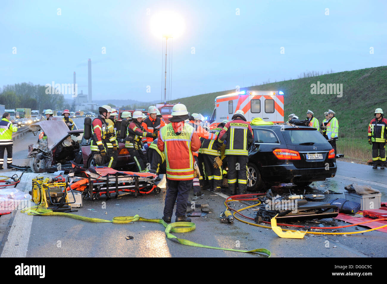 Fatale incidente stradale causato da un errato-modo conducente su A 81 autostrada Autobahn, Sindelfingen, Baden-Württemberg Foto Stock