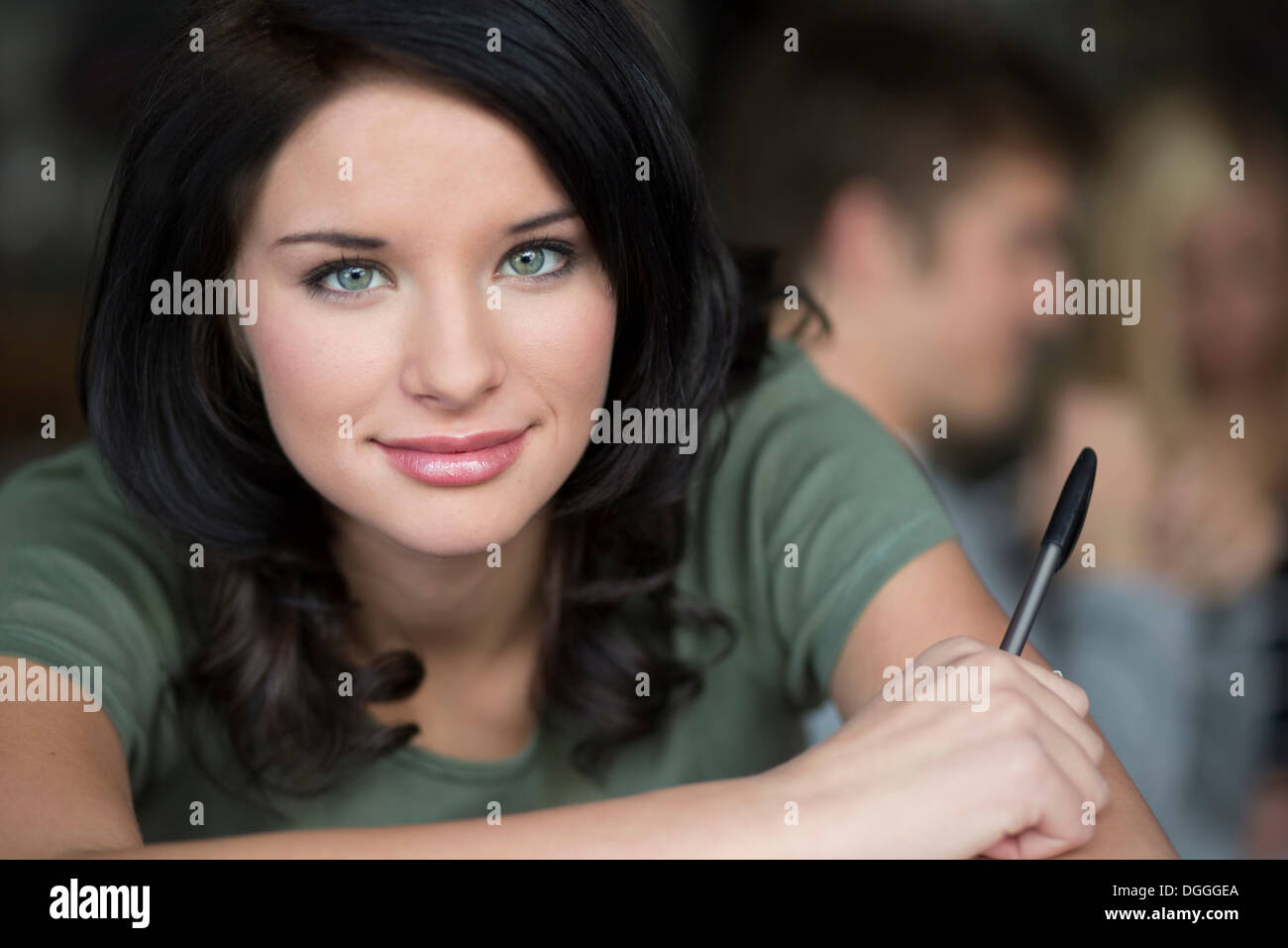 Close up ritratto di ragazza adolescente coffee house Foto Stock